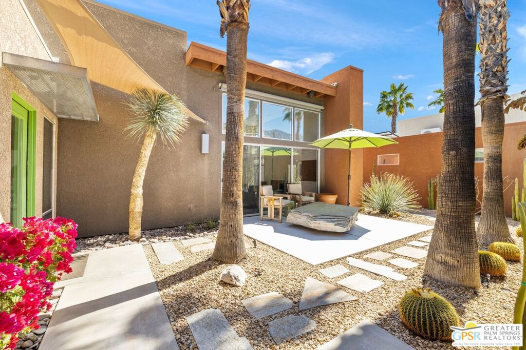 Dunes Court - Residential