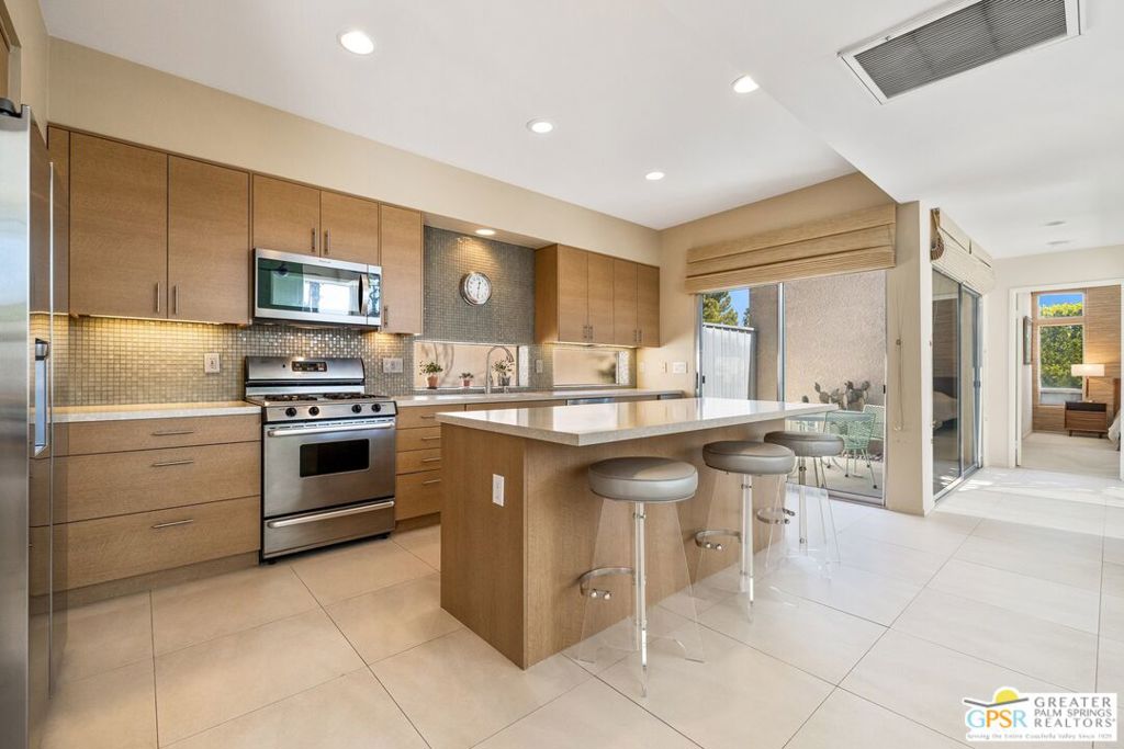 Dunes Court - Residential