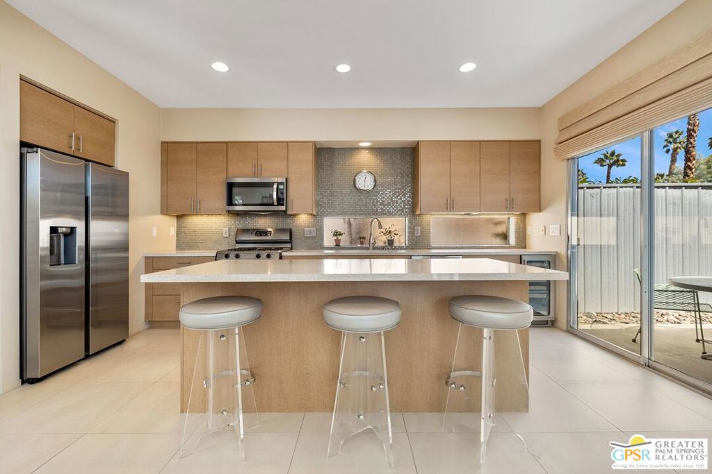 Dunes Court - Residential