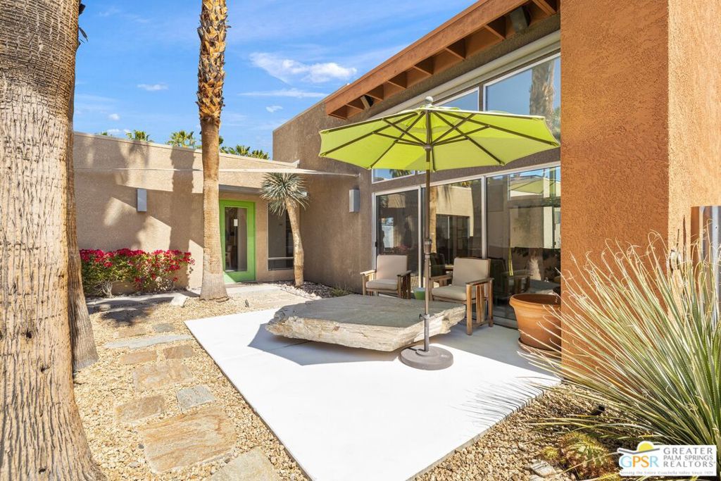 Dunes Court - Residential