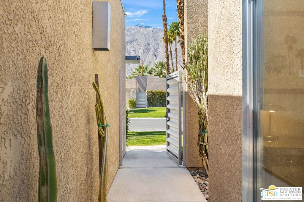 Dunes Court - Residential