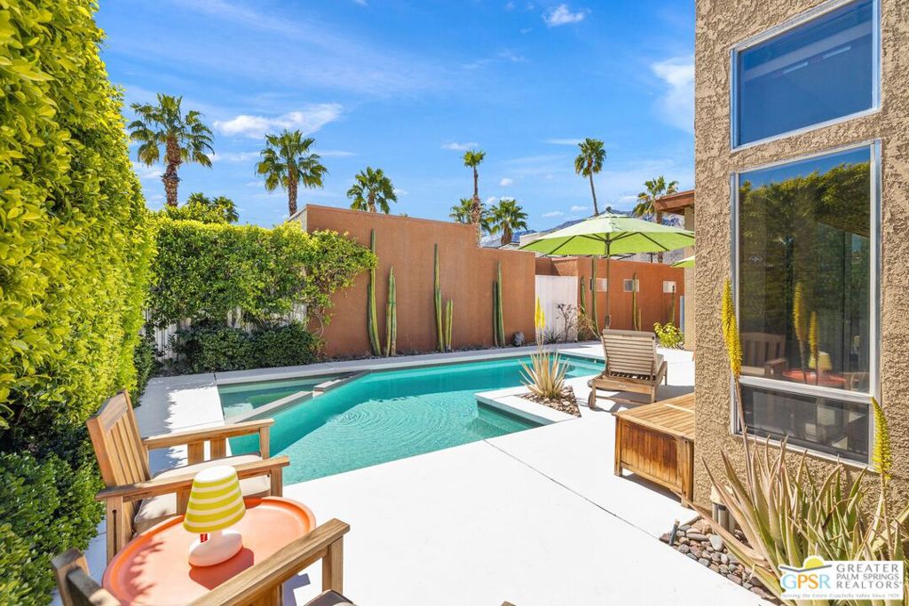 Dunes Court - Residential