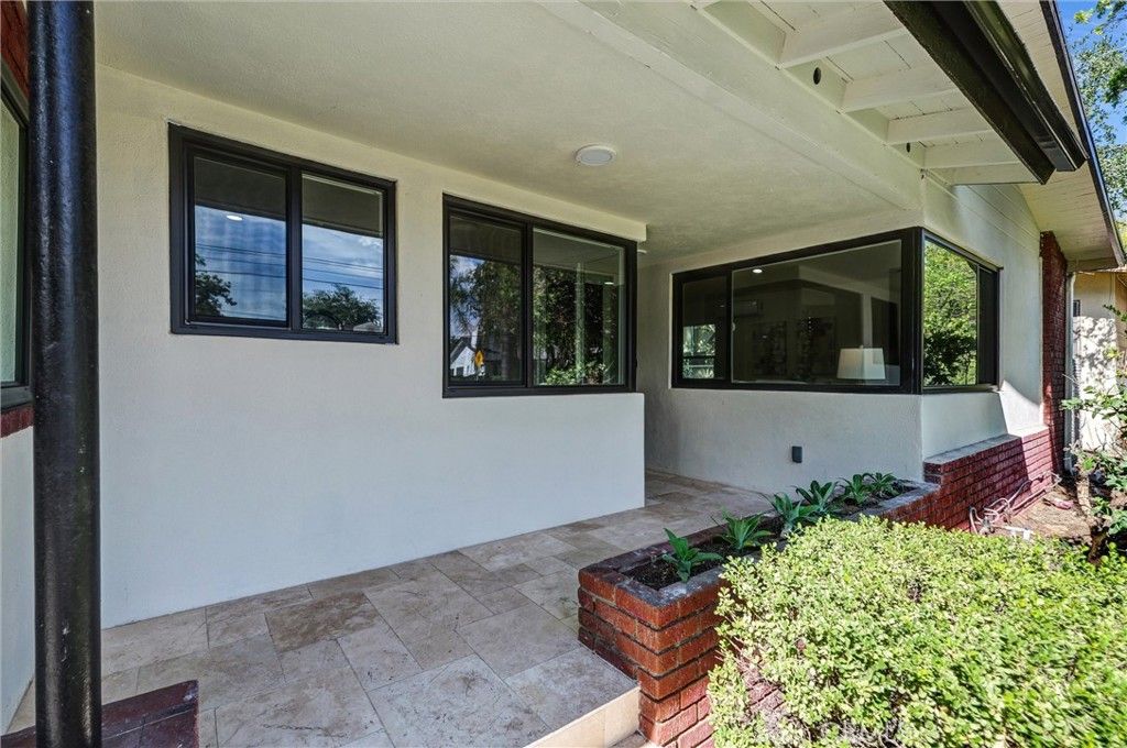 Photo of 177 S Altadena Dr, Pasadena, CA 91107 (MLS # WS25240209)
