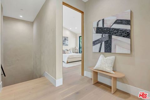 Tiny photo for 5935 Yarmouth Avenue, Encino, CA 91316 (MLS # 25621083)