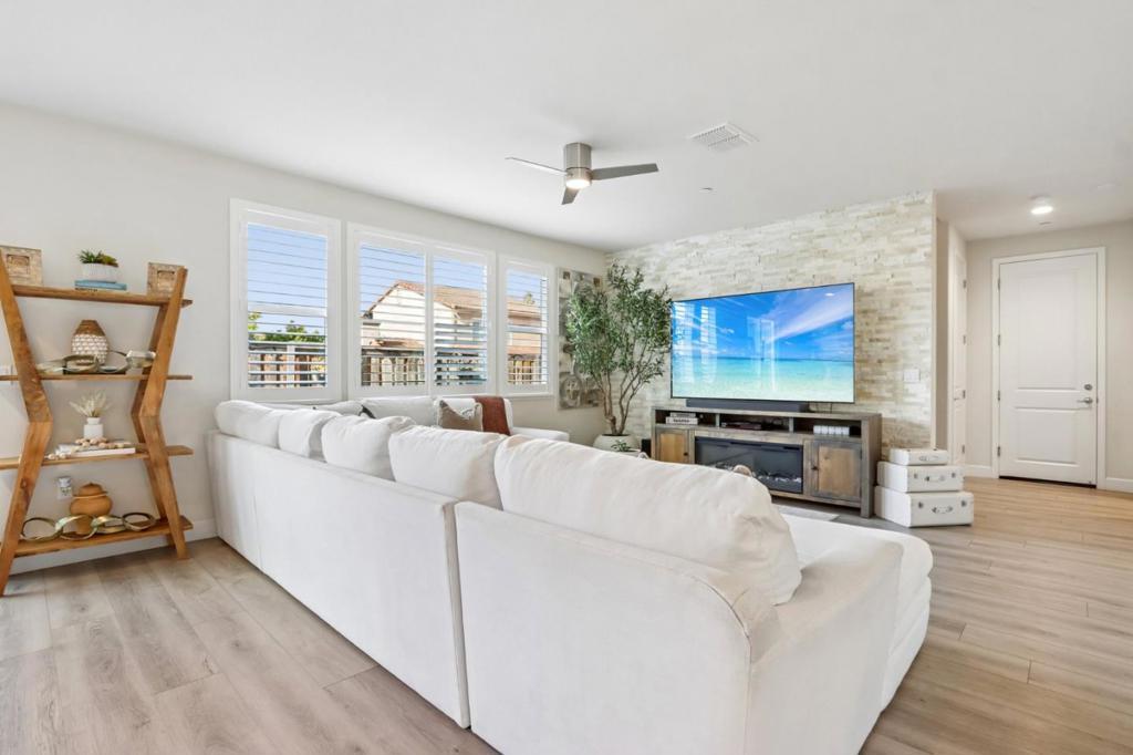 1119 Jason Creek Place