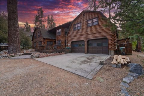 Photo of 2517 Brentwood Pl, Pine Mountain Club, CA 93222 (MLS # SR25255813)
