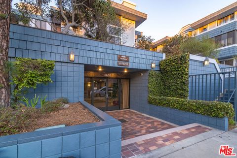 Photo of 4600 Via Dolce #305, Marina Del Rey, CA 90292 (MLS # 25574041)