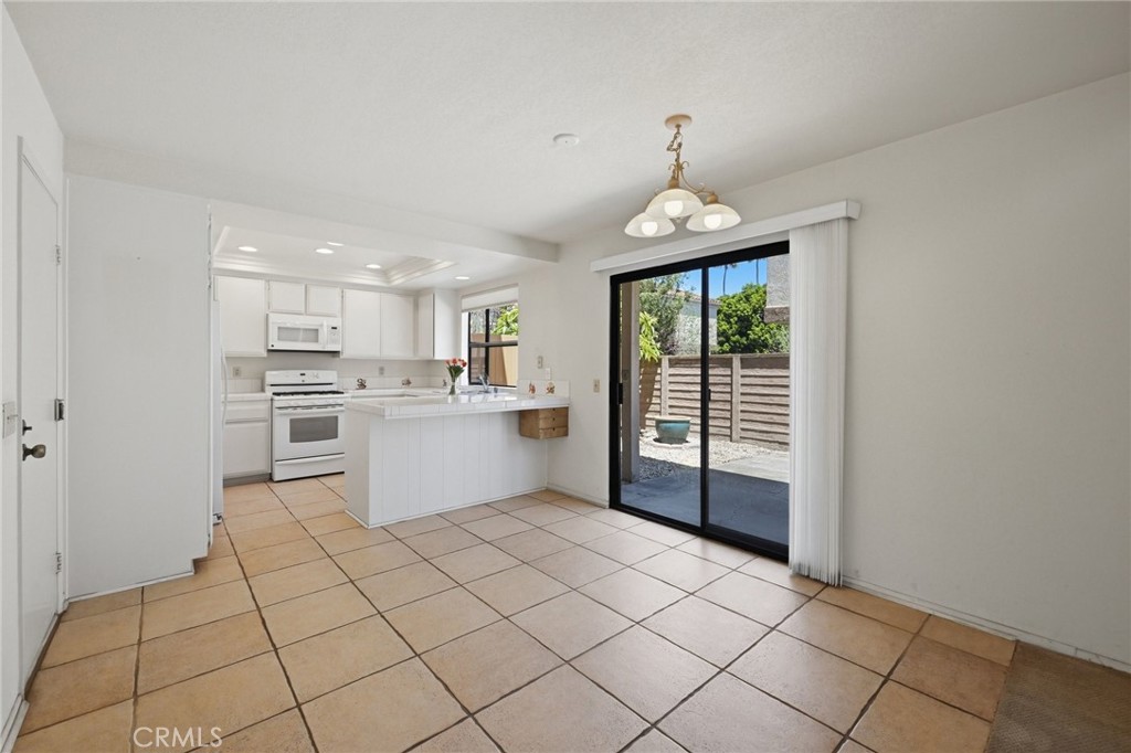 552 Hamilton Street C1
