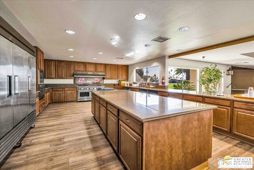 The Canyon - Manufactured In Park