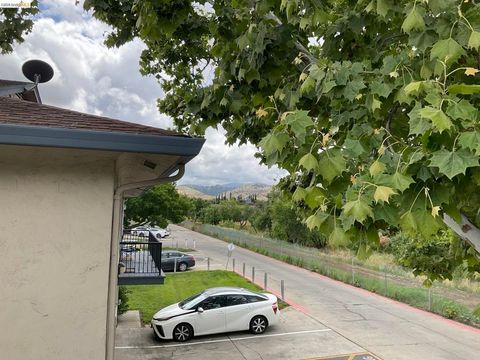 Photo of 2308 Lemontree Way Way, Antioch, CA 94509 (MLS # 41131949)