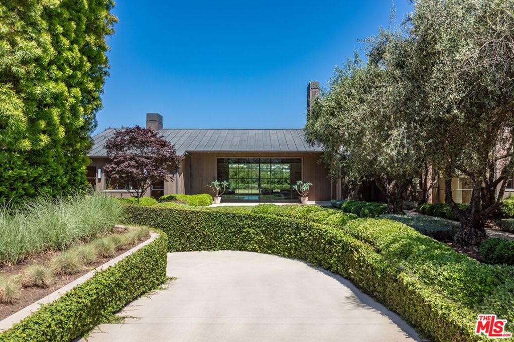 859 Woodacres Road