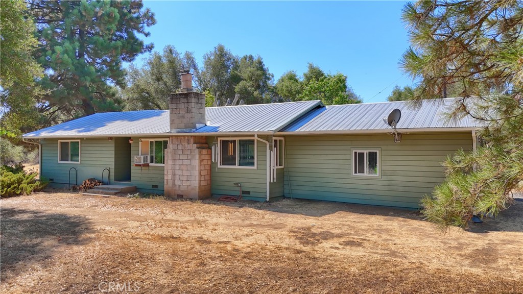 Welcome to effortless Sierra Nevada living! This charming 2-bedroom, 2-bath home offers 1,605 sq. ft. of comfortable living space and sits on 15 acres of beautifully usable land in the highly sought-after Bootjack area. Inside, you’ll find a spacious and thoughtfully updated layout, including a versatile flex space with its own bathroom—perfect for a guest suite, home office, or cozy second living room.
Step outside and take in the natural beauty that surrounds you. With a little tree trimming, the property could open up to reveal truly stunning mountain views, creating the perfect backdrop for your morning coffee or evening sunsets. The gently rolling terrain provides endless opportunities, whether you dream of keeping animals, starting a vineyard, planting gardens, or simply enjoying the wide-open Sierra skies in total privacy.
Conveniently located just ten minutes from the charming town of Mariposa and offering easy access to the world-famous Yosemite National Park, this property provides the best of both worlds—peaceful seclusion with modern comforts close at hand. This is more than just a home; it’s a lifestyle waiting for you to embrace.
