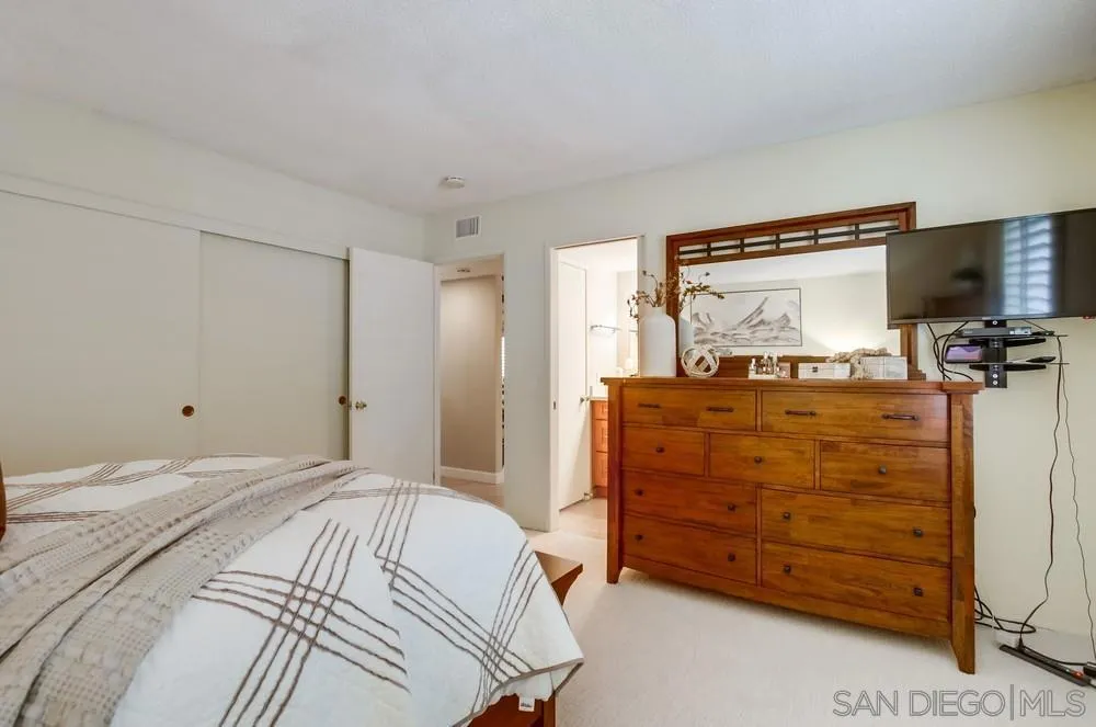 San Diego, California 92129, United States, 5 Bedrooms Bedrooms, ,2 BathroomsBathrooms,Residential,Active,219013