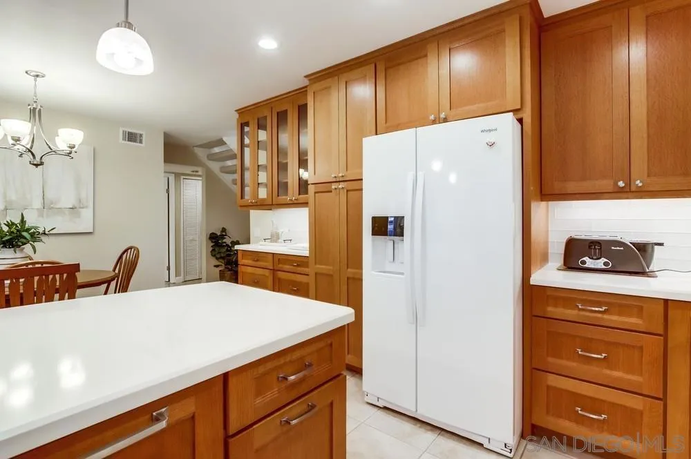 San Diego, California 92129, United States, 5 Bedrooms Bedrooms, ,2 BathroomsBathrooms,Residential,Active,219013