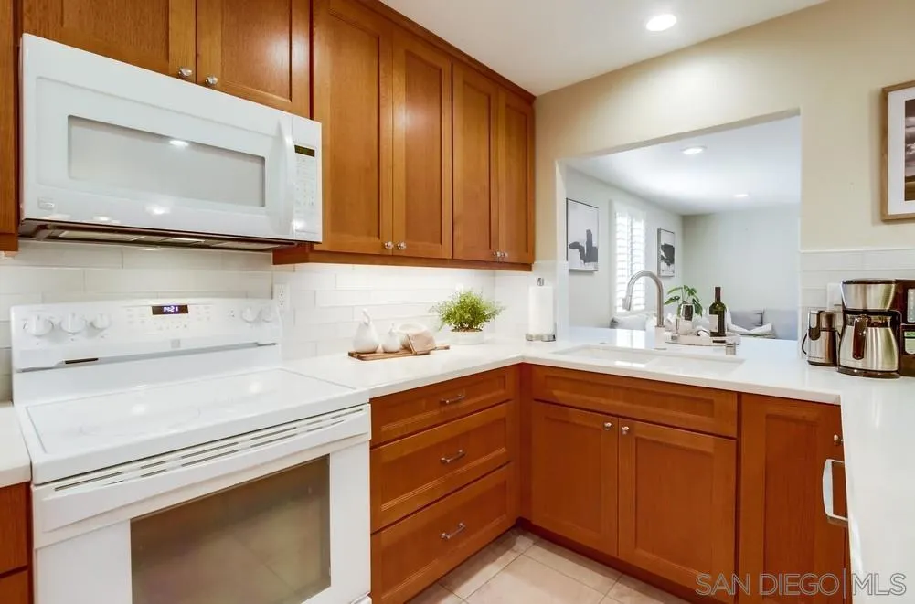 San Diego, California 92129, United States, 5 Bedrooms Bedrooms, ,2 BathroomsBathrooms,Residential,Active,219013