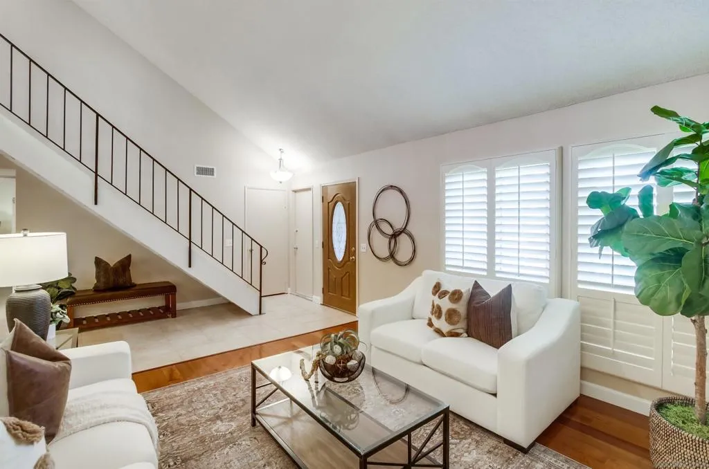 San Diego, California 92129, United States, 5 Bedrooms Bedrooms, ,2 BathroomsBathrooms,Residential,Active,219013