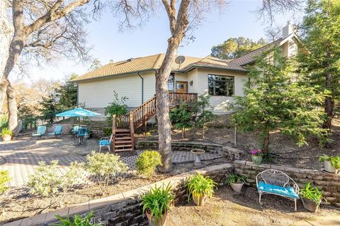 Tiny photo for 110 11th St, Paso Robles, CA 93446 (MLS # NS26039604)