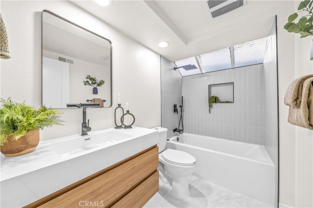 Mallorca Condos (MQ) - Residential