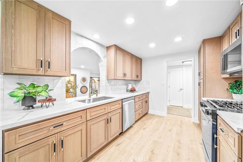 Photo of 22482 Formentor #15, Mission Viejo, CA 92692 (MLS # OC25249110)