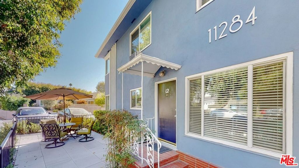 Welcome to The Montaveda in Westwood Hills, a Mid-Century building of 24 units is centrally located to Westwood Village, UCLA, Brentwood, Bel-Air, and Santa Monica. Easy access to the 405 gets you anywhere in LA. With its own entrance with private, fenced patio, it feels like a little house. The remodeled kitchen features quartz counters, gas range, refrigerator, microwave, and dishwasher. The remodeled bath features a large shower. There's lots of closet space. Hardwood floors. Resident pays electric, gas, trash & internet/cable. Community laundry room features Pay Range machines (app driven or coins). Pets OK - one (1) small dog (up to 40 lbs.) or up to 2 cats. Pet deposit: $500 (covers all pets). Pet amenity fee: $50/month for dog; $25/month for cat(s). Street parking. On-site parking, when available, is an additional monthly charge. WE ARE HAPPY TO MAKE REASONABLE ACCOMMODATIONS FOR ALL APPLICANTS WITH DISABILITY UPON REQUEST. YOU CAN MAKE YOUR UNIT DISABILITY ACCESSIBLE UPON REQUEST. PLEASE DO NOT DISTURB THE RESIDENTS OF THE BUILDING.