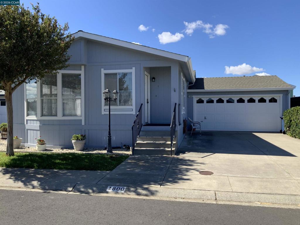 1800 Strasbourg Ln.