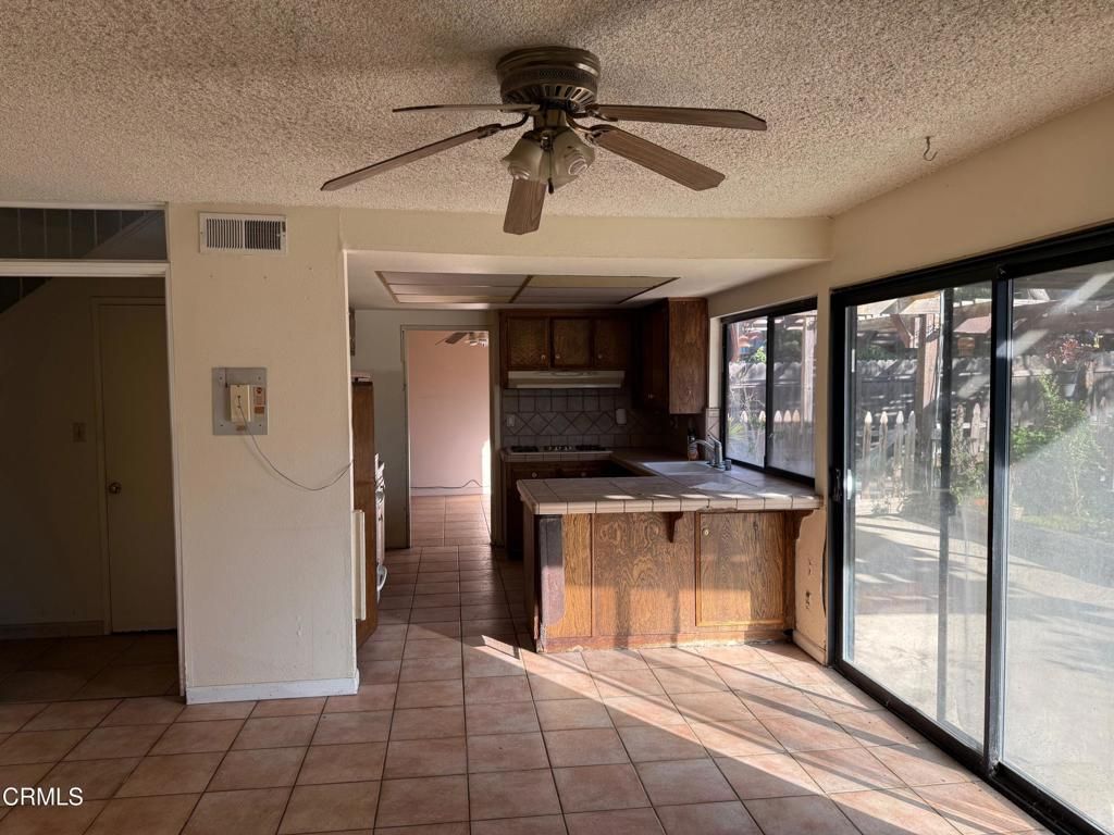 Photo of 1524 Lyndhurst Avenue, Camarillo, CA 93010 (MLS # V1-34167)