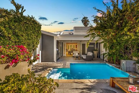 Photo of 7719 Norton Avenue, Los Angeles, CA 90046 (MLS # 26829209)