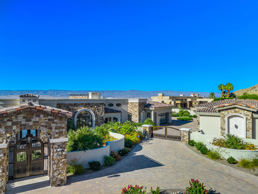 51 Falcon Point