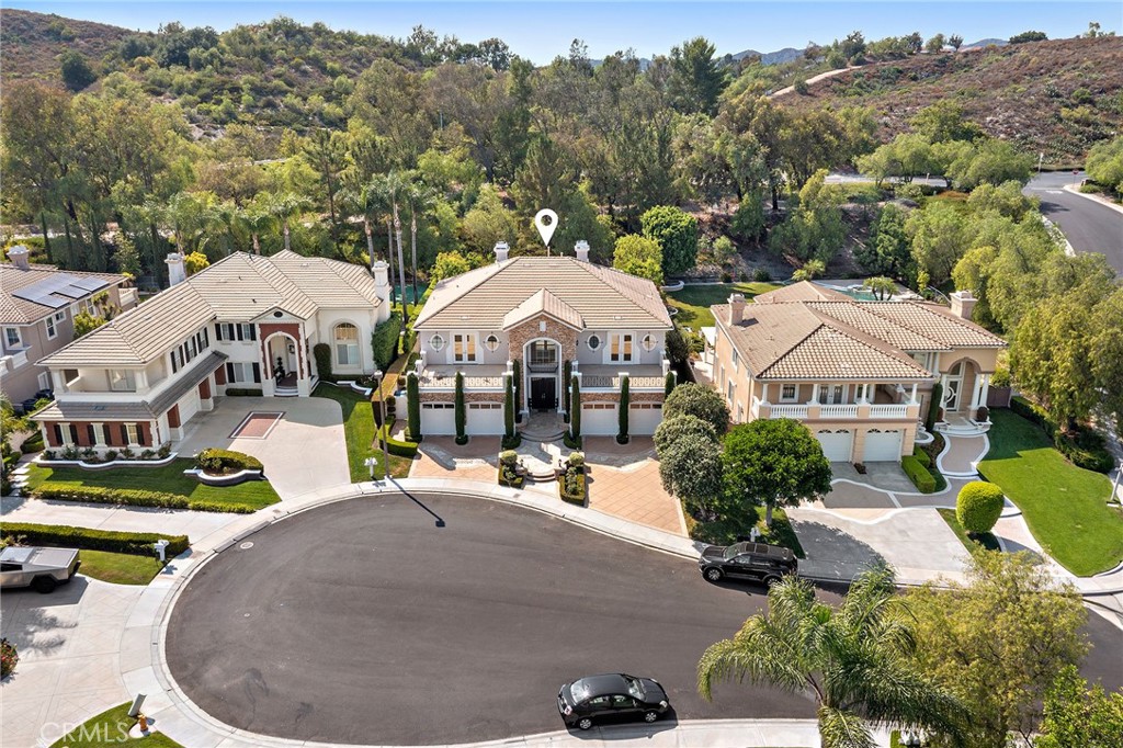 3 De Soto Way