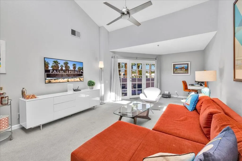 Palm Springs, California 92262, United States, 1 Bedroom Bedrooms, ,2 BathroomsBathrooms,Residential,Active,238798