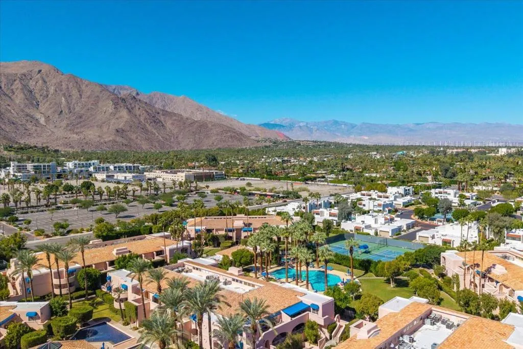 Palm Springs, California 92262, United States, 1 Bedroom Bedrooms, ,2 BathroomsBathrooms,Residential,Active,238798