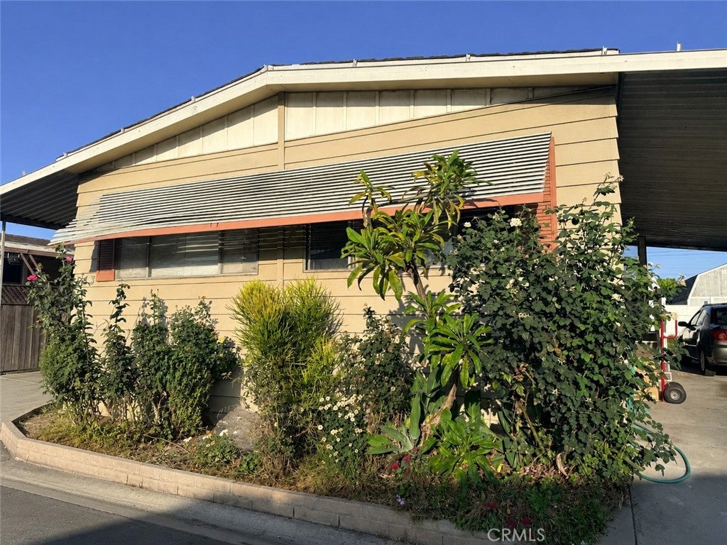 3595 Santa Fe Avenue 143