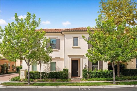 Photo of 67 Runner, Irvine, CA 92620 (MLS # OC25240163)