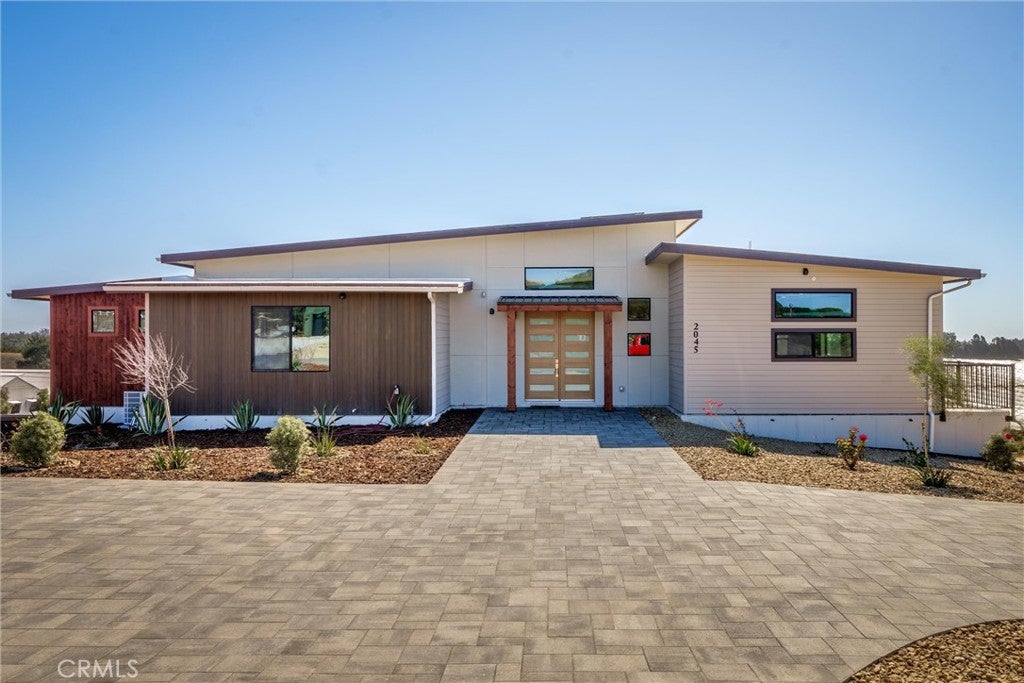 2045 Westhampton Drive