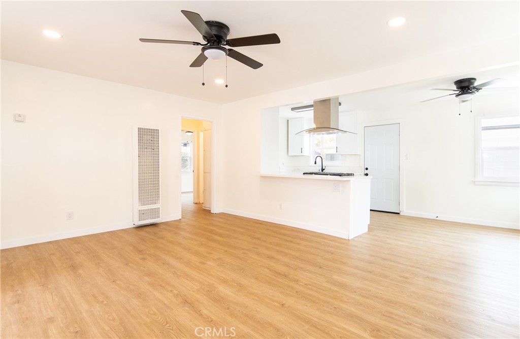 2429 W Cleveland