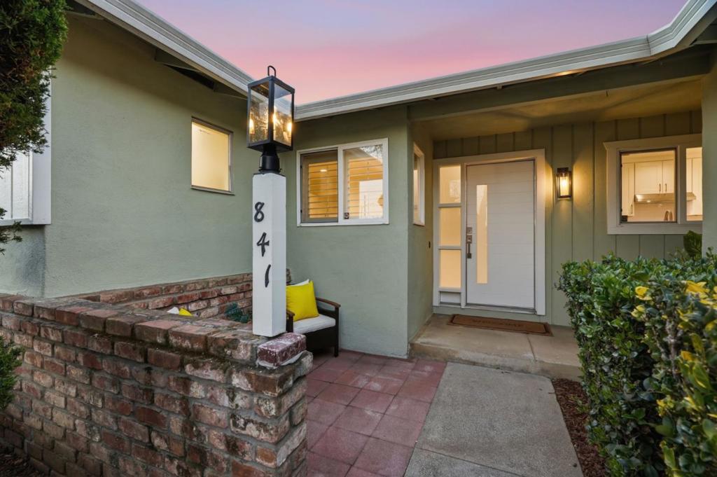 841 Brentwood Drive