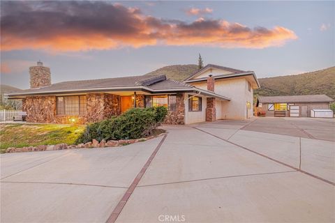 Photo of 34201 Territory Road, Agua Dulce, CA 91390 (MLS # SR26015042)