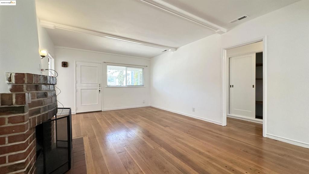 MAXWELL PK - Residential Lease