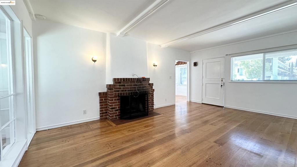 MAXWELL PK - Residential Lease