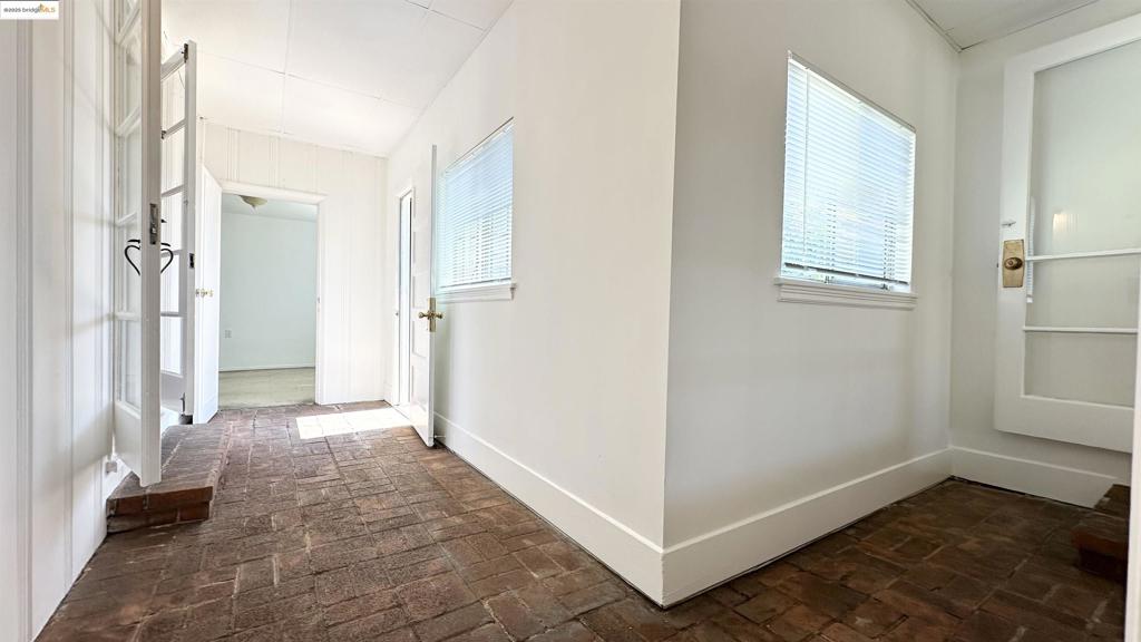 MAXWELL PK - Residential Lease