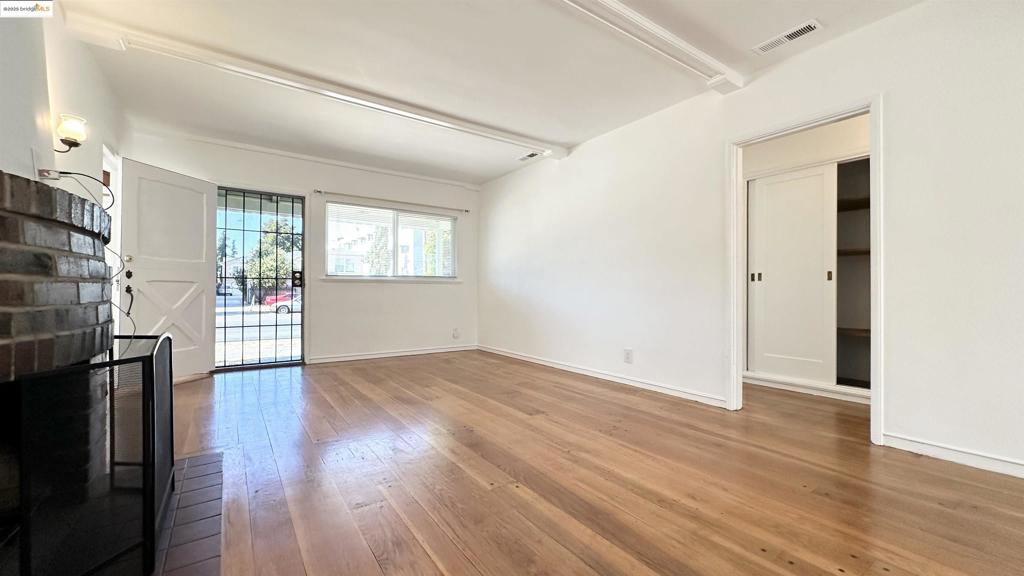 MAXWELL PK - Residential Lease