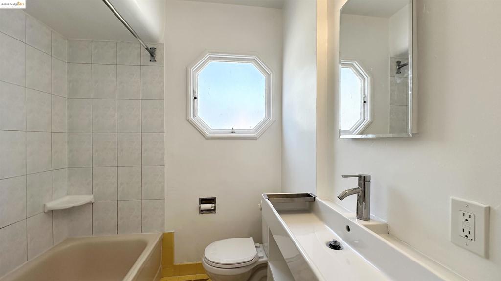 MAXWELL PK - Residential Lease