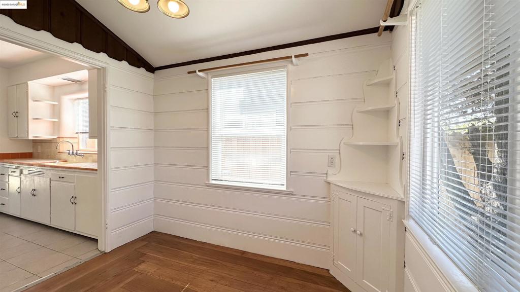 MAXWELL PK - Residential Lease