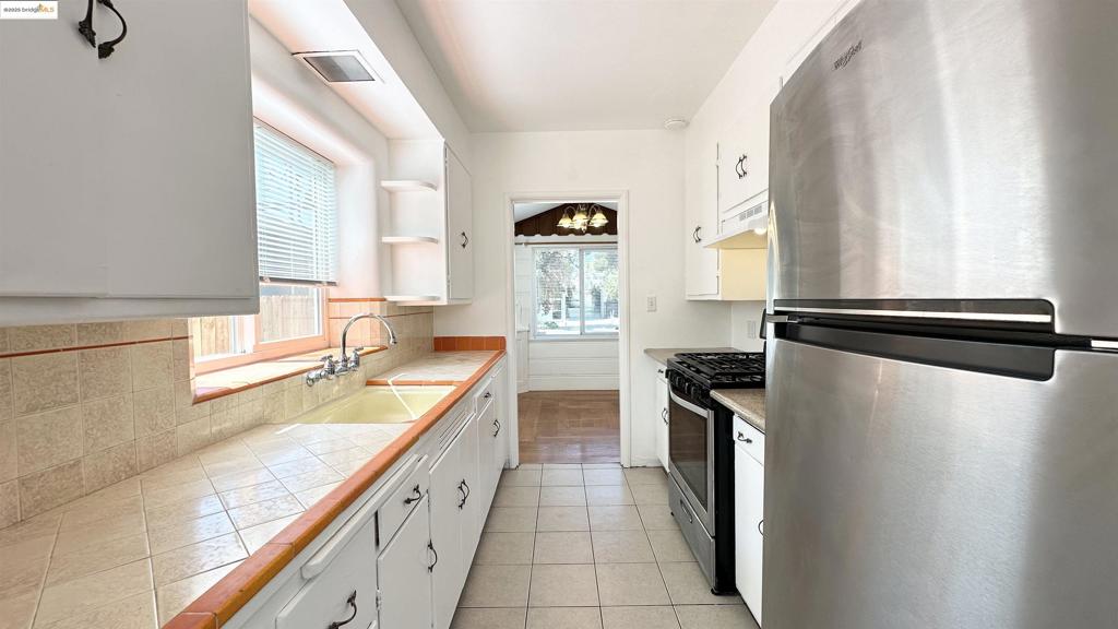 MAXWELL PK - Residential Lease