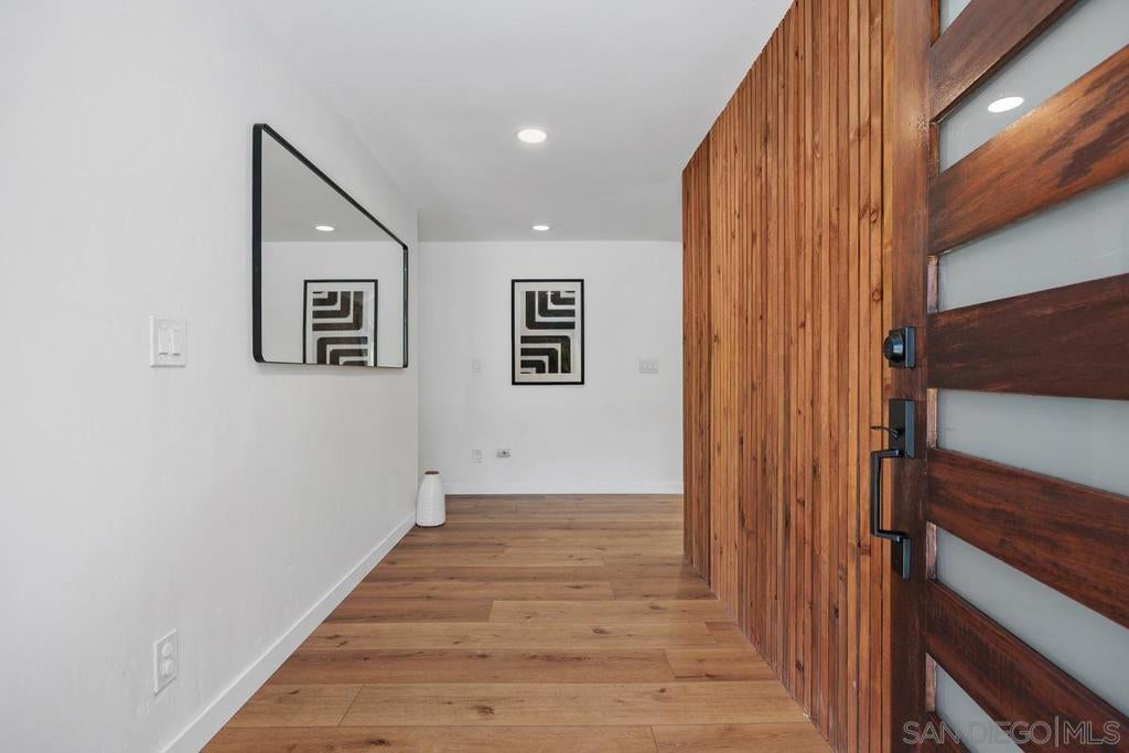 2586 Azure Coast Dr