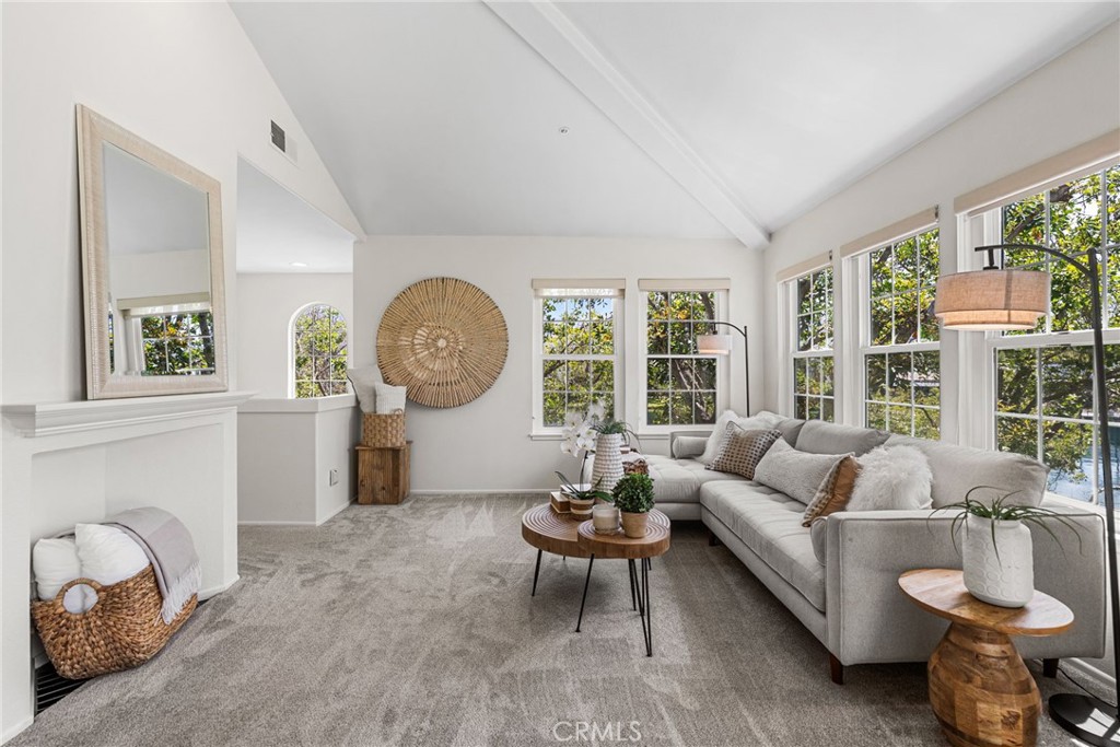 169 Montana Del Lago Drive