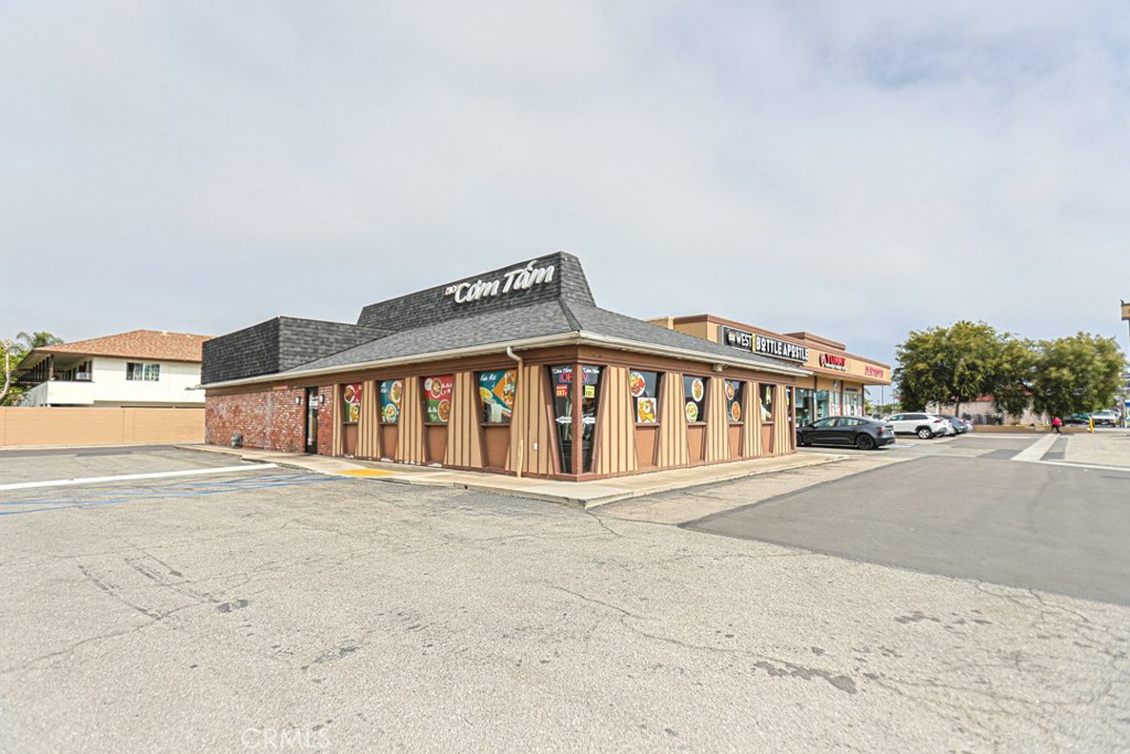 14071 Goldenwest