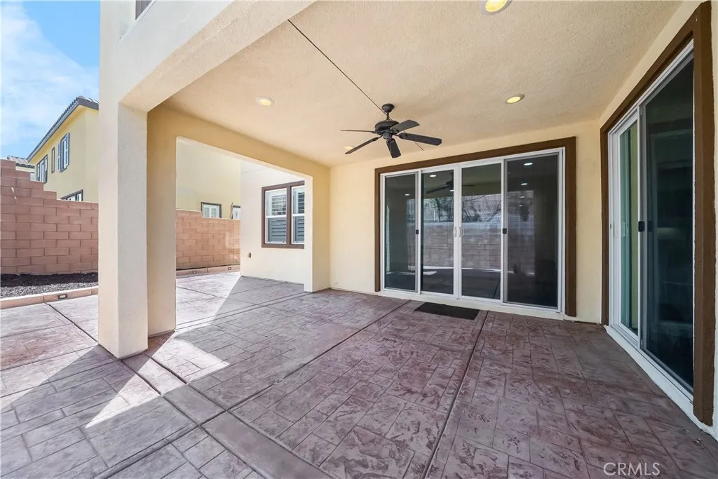 Fontana, California 92336, United States, 4 Bedrooms Bedrooms, ,4 BathroomsBathrooms,Residential,Active,157986