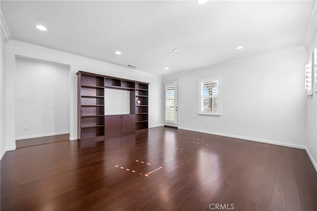 Fontana, California 92336, United States, 4 Bedrooms Bedrooms, ,4 BathroomsBathrooms,Residential,Active,157986