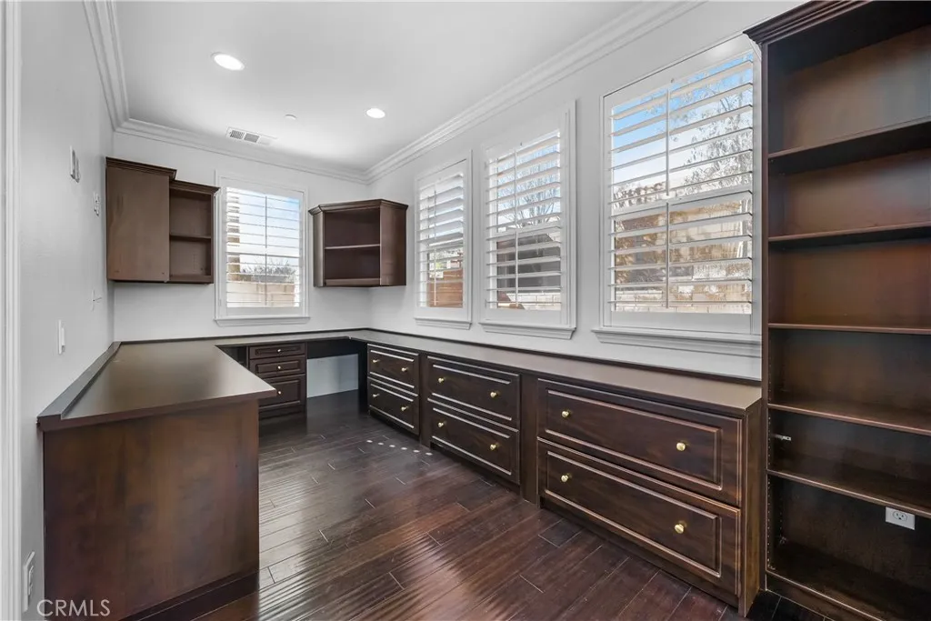 Fontana, California 92336, United States, 4 Bedrooms Bedrooms, ,4 BathroomsBathrooms,Residential,Active,157986